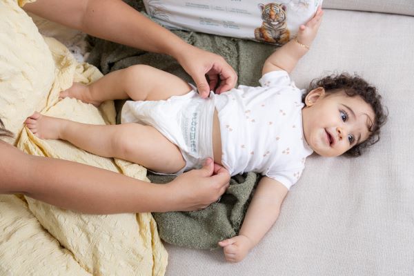 Bloomies Baby Diapers - Size 3 (Baby 6-11kg)