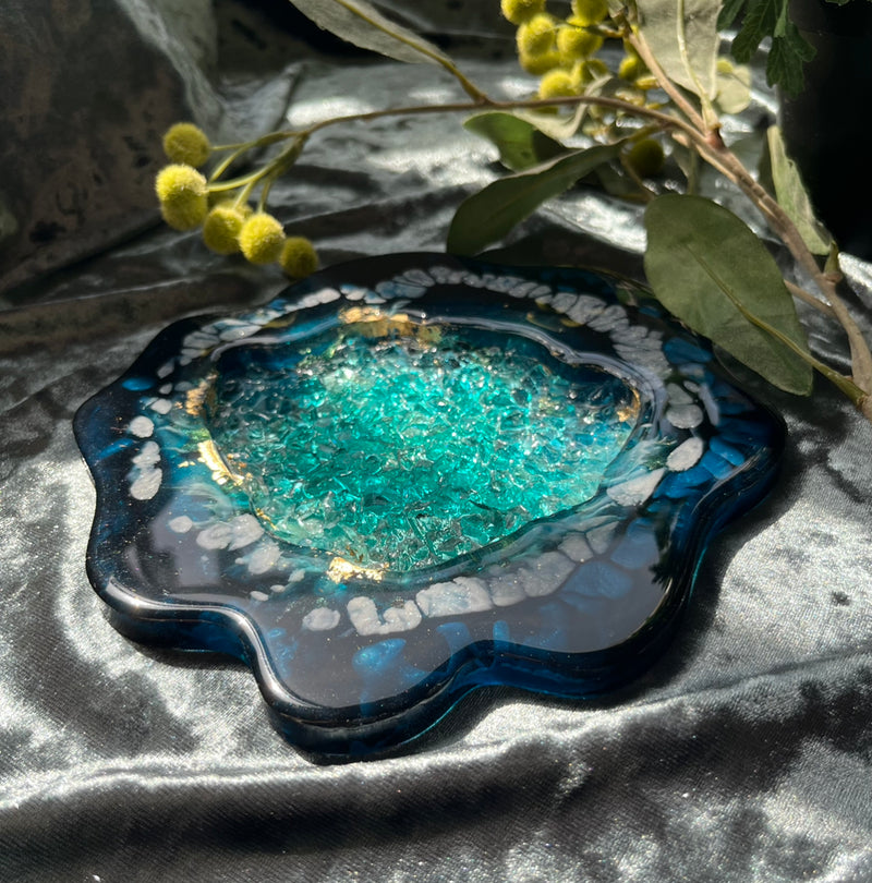 Druzy Agate With Crystals