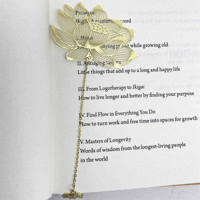 Lotus-Shaped Bookmark by ItsHerWay 🌸