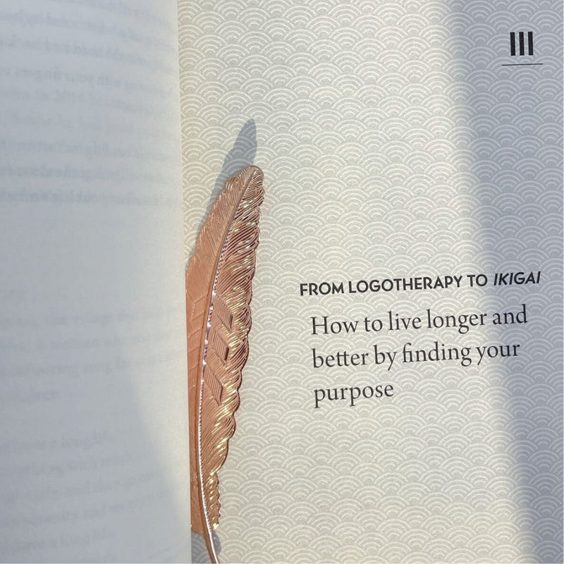 Feather-Shaped Bookmarks by ItsHerWay