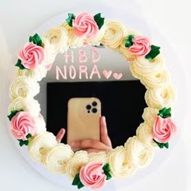 Mirror Selfie Cake